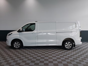 Used Ford Transit Custom 2024 for sale - 79612154: Photo