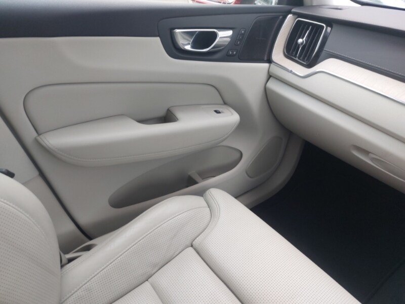 Used Volvo XC60 2022 for sale - 77752530: Photo 11