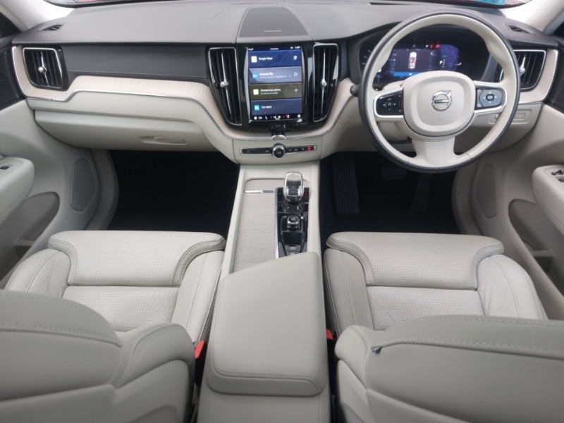 Used Volvo XC60 2022 for sale - 77752530: Photo 2