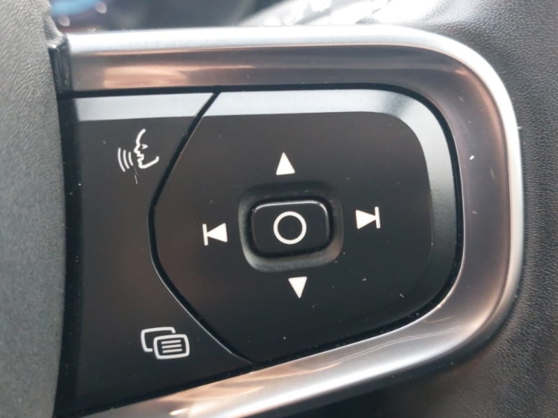 Used Volvo XC40 2021 for sale - 76526233: Photo 12