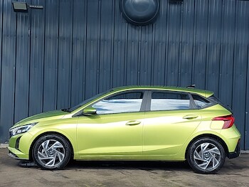 Used Hyundai i20 2024 for sale - 77299107: Photo