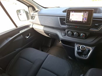 Used Renault Trafic 2024 for sale - 79235279: Photo