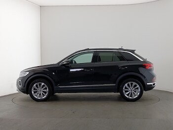 Used Volkswagen T-Roc 2023 for sale - 77624491: Photo
