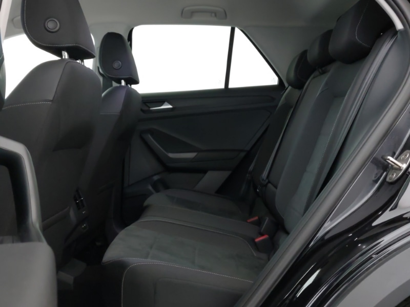 Used Volkswagen T-Roc 2023 for sale - 77624491: Photo 6