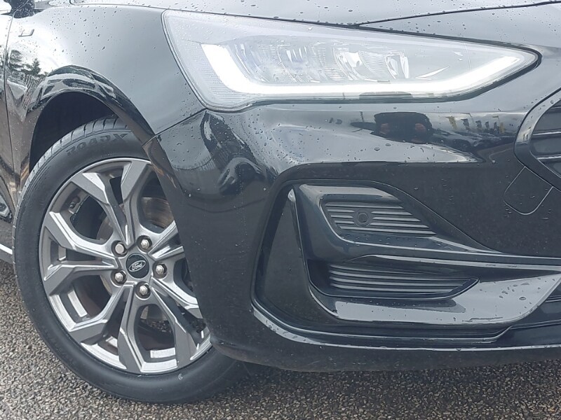 Used Ford Focus 2023 for sale - 76817282: Photo 9