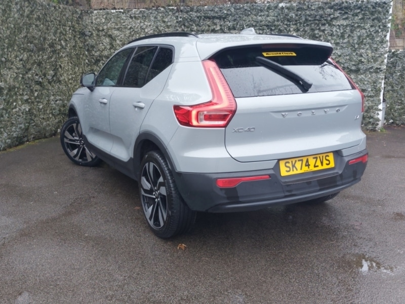 Used Volvo XC40 2024 for sale - 76365946: Photo 3