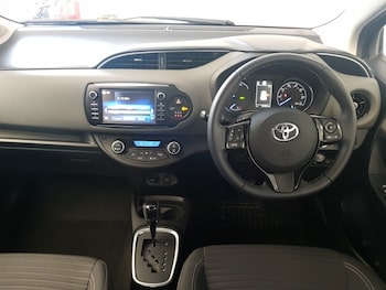 Used Toyota Yaris 2019 for sale - 76465853: Photo