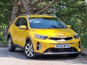 Used Kia Stonic 2023 for sale - 79492576: Photo