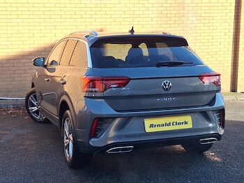 Used Volkswagen T-Roc 2022 for sale - 77597452: Photo