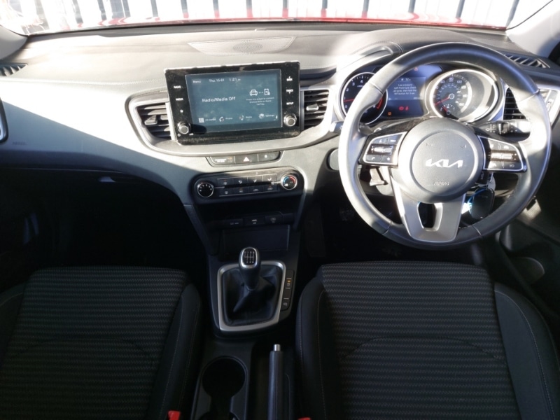 Used Kia XCeed 2023 for sale - 77209643: Photo 2