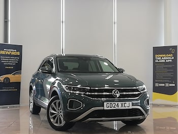 Used Volkswagen T-Roc 2024 for sale - 78990828: Photo