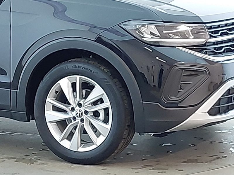 Used Volkswagen T-Cross 2025 for sale - 76907589: Photo 9