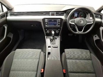 Used Volkswagen Passat 2019 for sale - 75695130: Photo