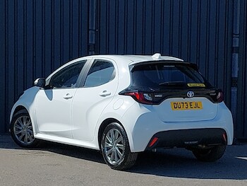 Used Toyota Yaris 2023 for sale - 78550429: Photo