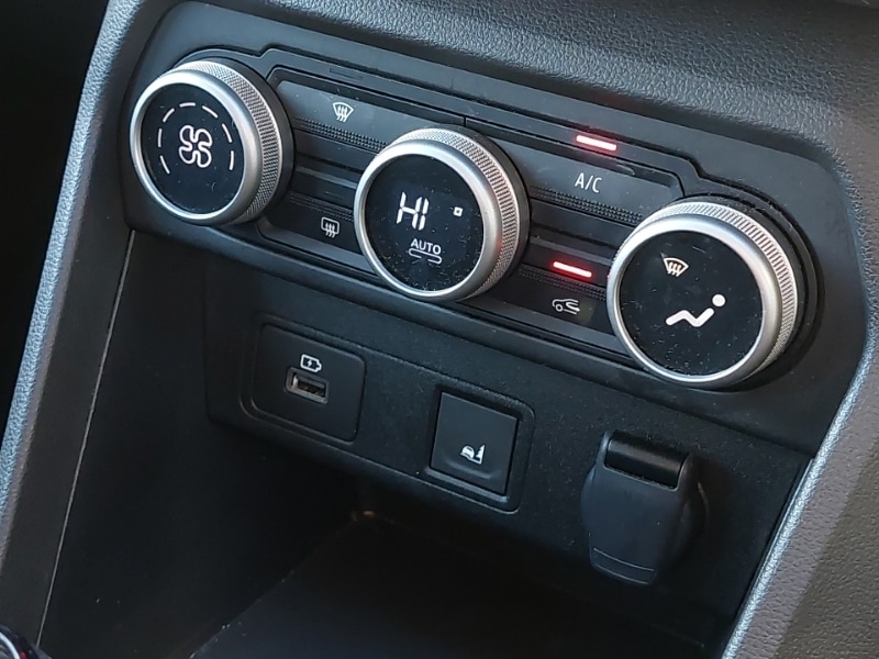 Used Dacia Sandero Stepway 2023 for sale - 77252834: Photo 12