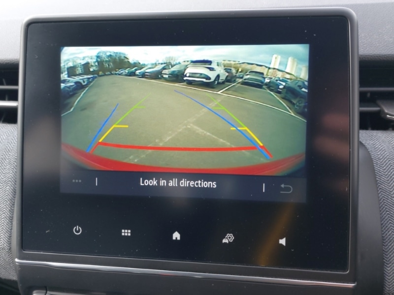 Used Renault Clio 2024 for sale - 77793263: Photo 11