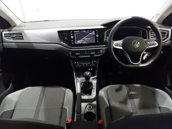 Used Volkswagen Polo 2024 for sale - 77343484: Photo