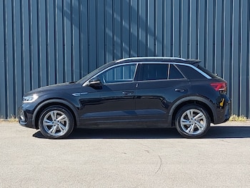 Used Volkswagen T-Roc 2023 for sale - 78343244: Photo