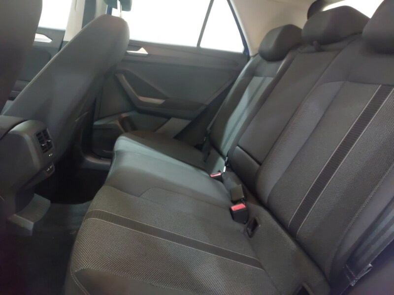 Used Volkswagen T-Roc 2023 for sale - 77955638: Photo 6