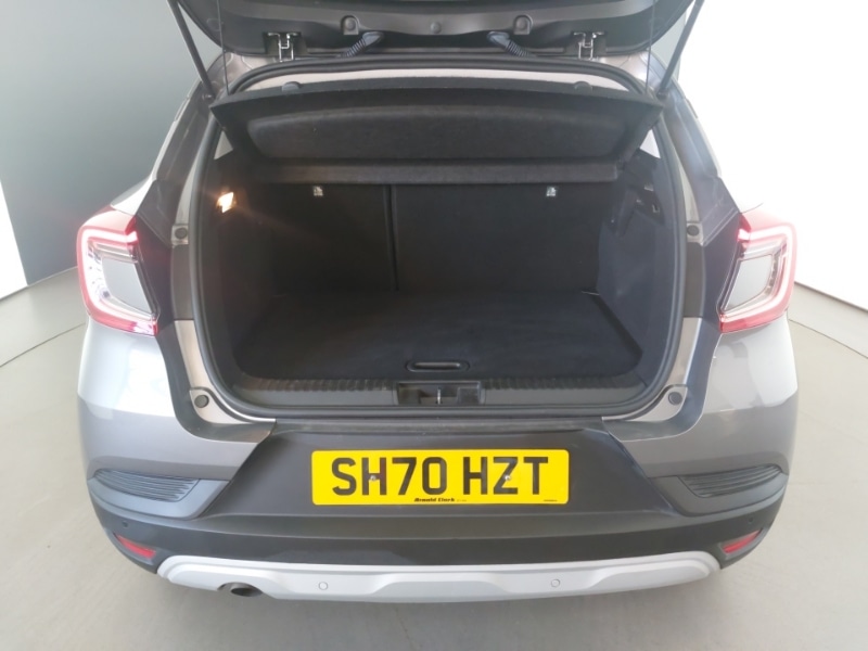 Used Renault Captur 2020 for sale - 76629243: Photo 8