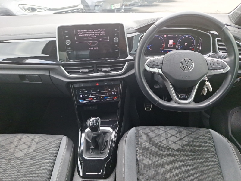 Used Volkswagen T-Roc 2023 for sale - 76578739: Photo 2