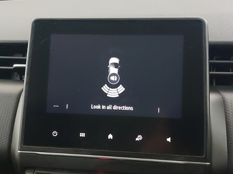 Used Renault Clio 2023 for sale - 77325668: Photo 10