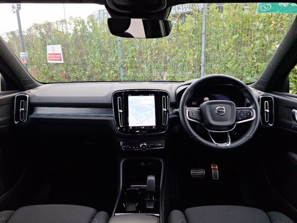 Used Volvo XC40 2022 for sale - 76212345: Photo 2
