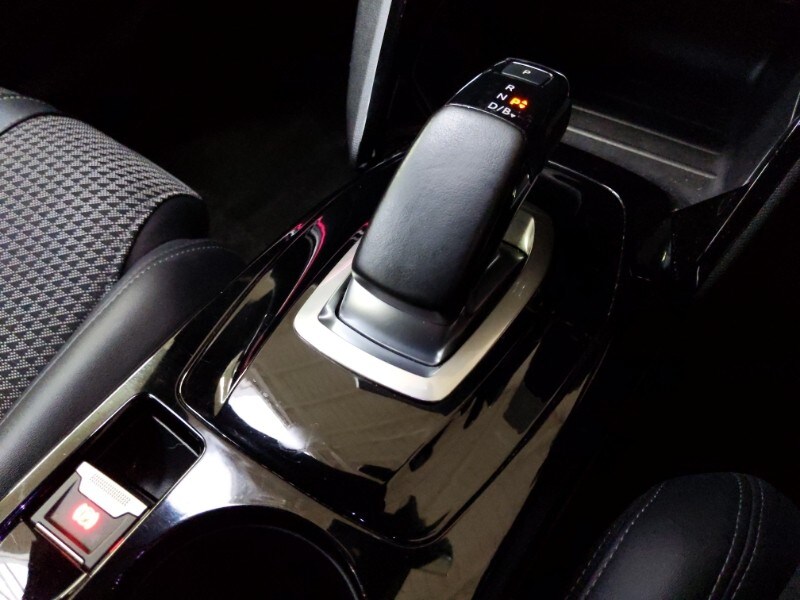 Used Peugeot 2008 2021 for sale - 77434000: Photo 12