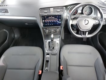 Used Volkswagen Golf 2020 for sale - 75525928: Photo