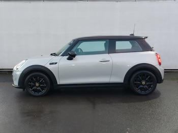 Used MINI Hatch 2022 for sale - 76928801: Photo