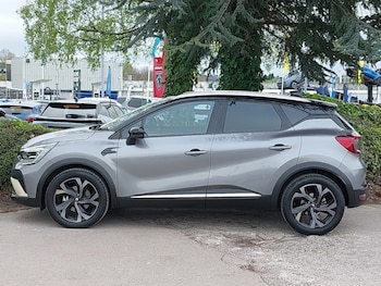 Used Renault Captur 2024 for sale - 78253740: Photo