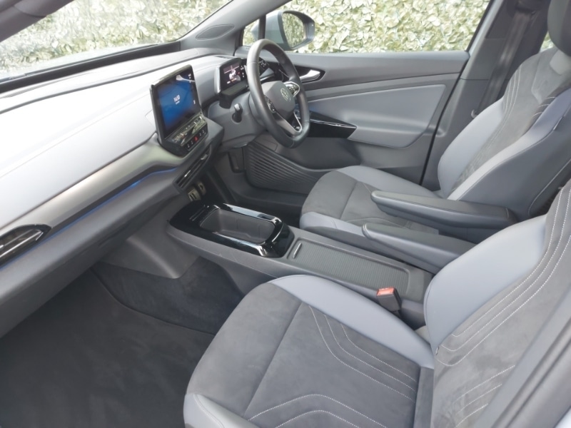 Used Volkswagen ID.4 2023 for sale - 76353818: Photo 5
