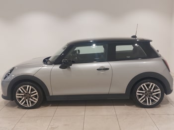 Used MINI Cooper 2025 for sale - 79332018: Photo