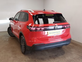 Used Volkswagen Tiguan 2024 for sale - 75612505: Photo
