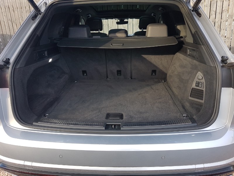 Used Volkswagen Touareg 2021 for sale - 78118263: Photo 8