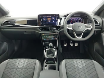 Used Volkswagen T-Roc 2025 for sale - 77938752: Photo