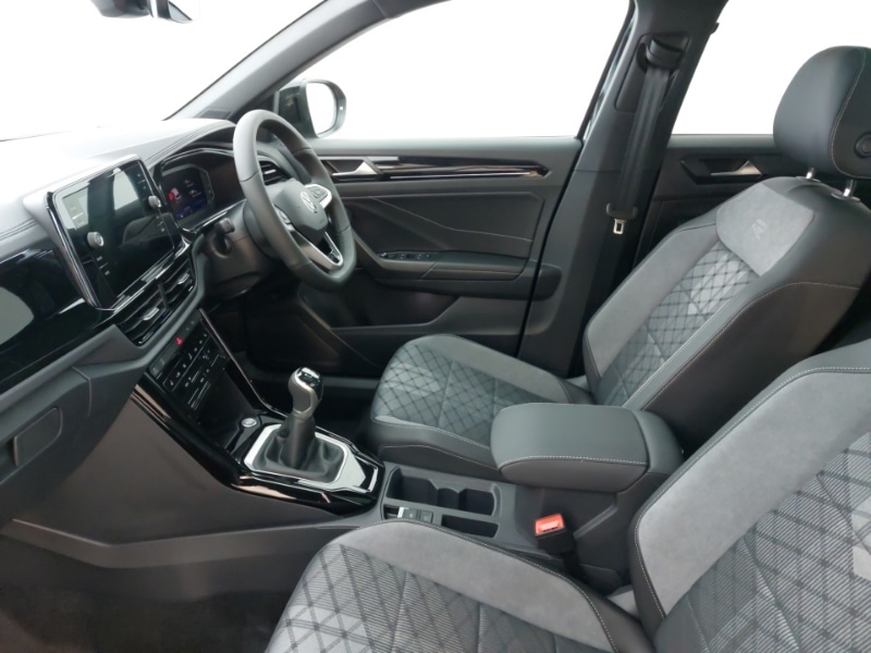 Used Volkswagen T-Roc 2025 for sale - 77938752: Photo 5