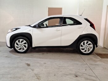 Used Toyota Aygo X 2023 for sale - 77365696: Photo