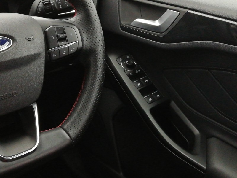 Used Ford Focus 2021 for sale - 77035544: Photo 11