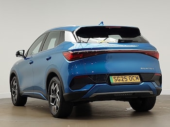 2025 - 150kW Design 60kWh 5dr Auto