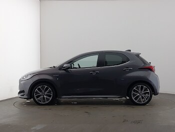 Used Toyota Yaris 2021 for sale - 77325566: Photo