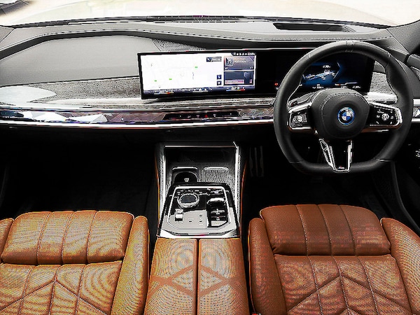 Used BMW i7 2025 for sale - 76078164: Photo 2