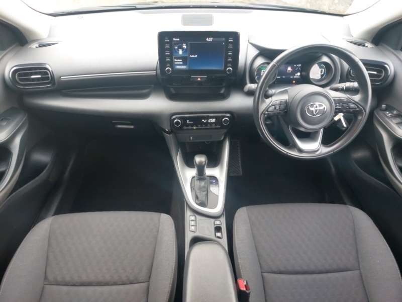 Used Toyota Yaris 2023 for sale - 78141330: Photo 2