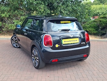 Used MINI Hatch 2023 for sale - 79561179: Photo