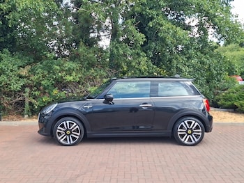 Used MINI Hatch 2023 for sale - 79561179: Photo