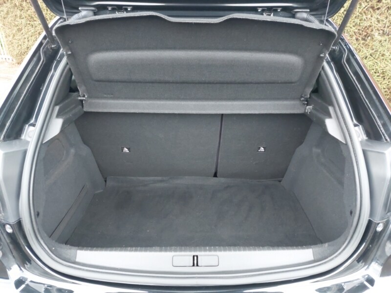 Used Peugeot 208 2022 for sale - 77717355: Photo 8