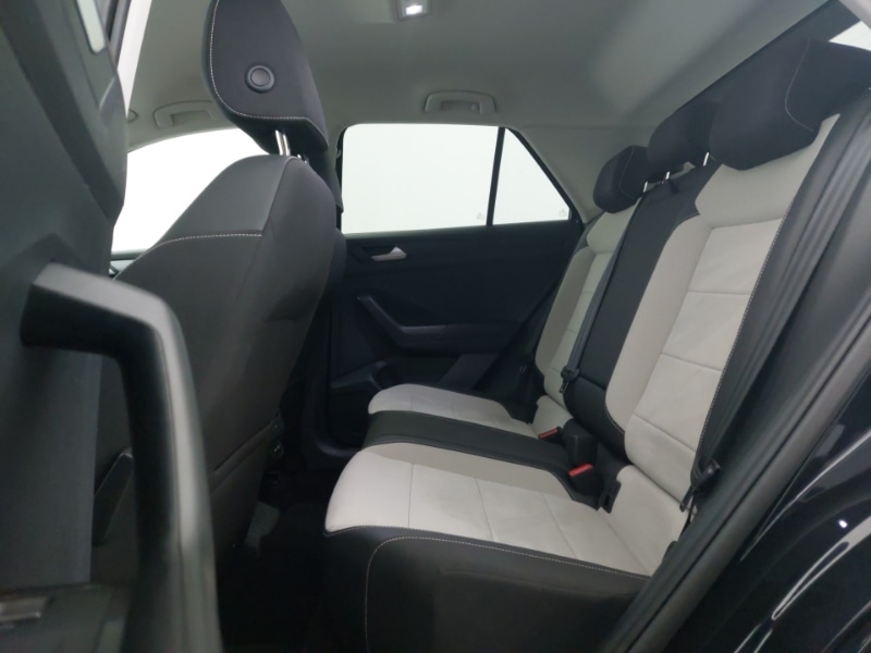 Used Volkswagen T-Roc 2023 for sale - 77660959: Photo 6