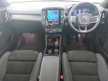 Used Volvo XC40 2025 for sale - 79419647: Photo