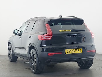 Used Volvo XC40 2025 for sale - 79419647: Photo