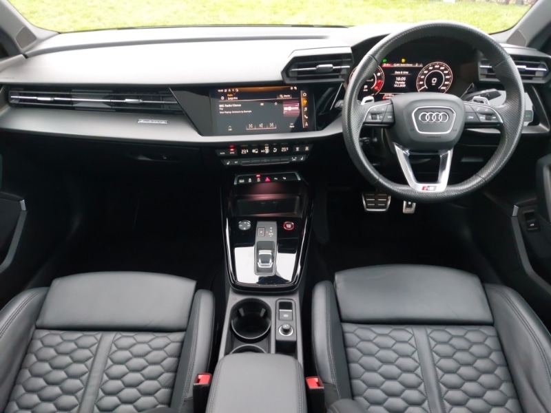 Used Audi RS3 2023 for sale - 77677625: Photo 2